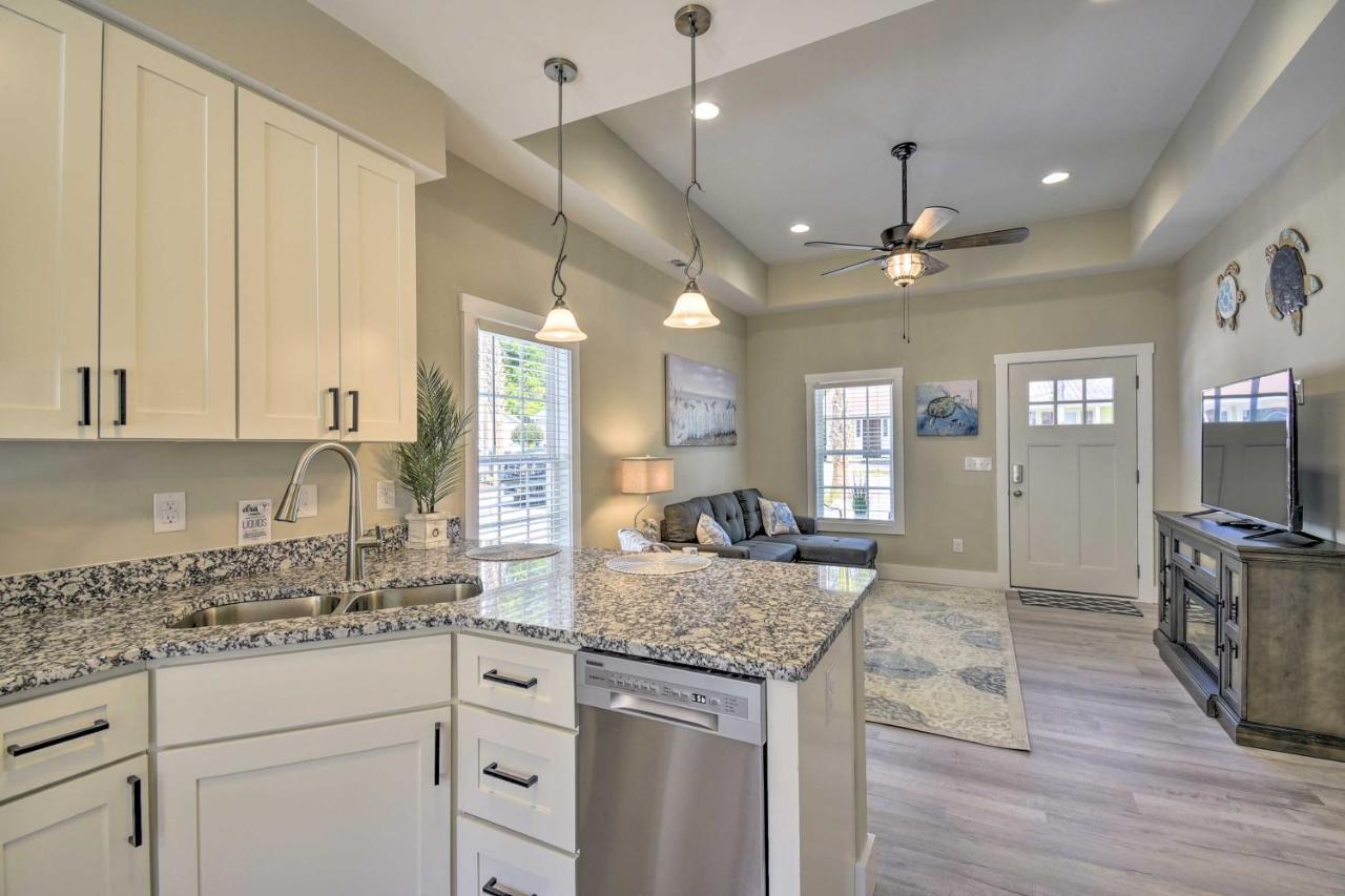 Ocean Isle Beach Home With Shared Lanai And Grill Экстерьер фото