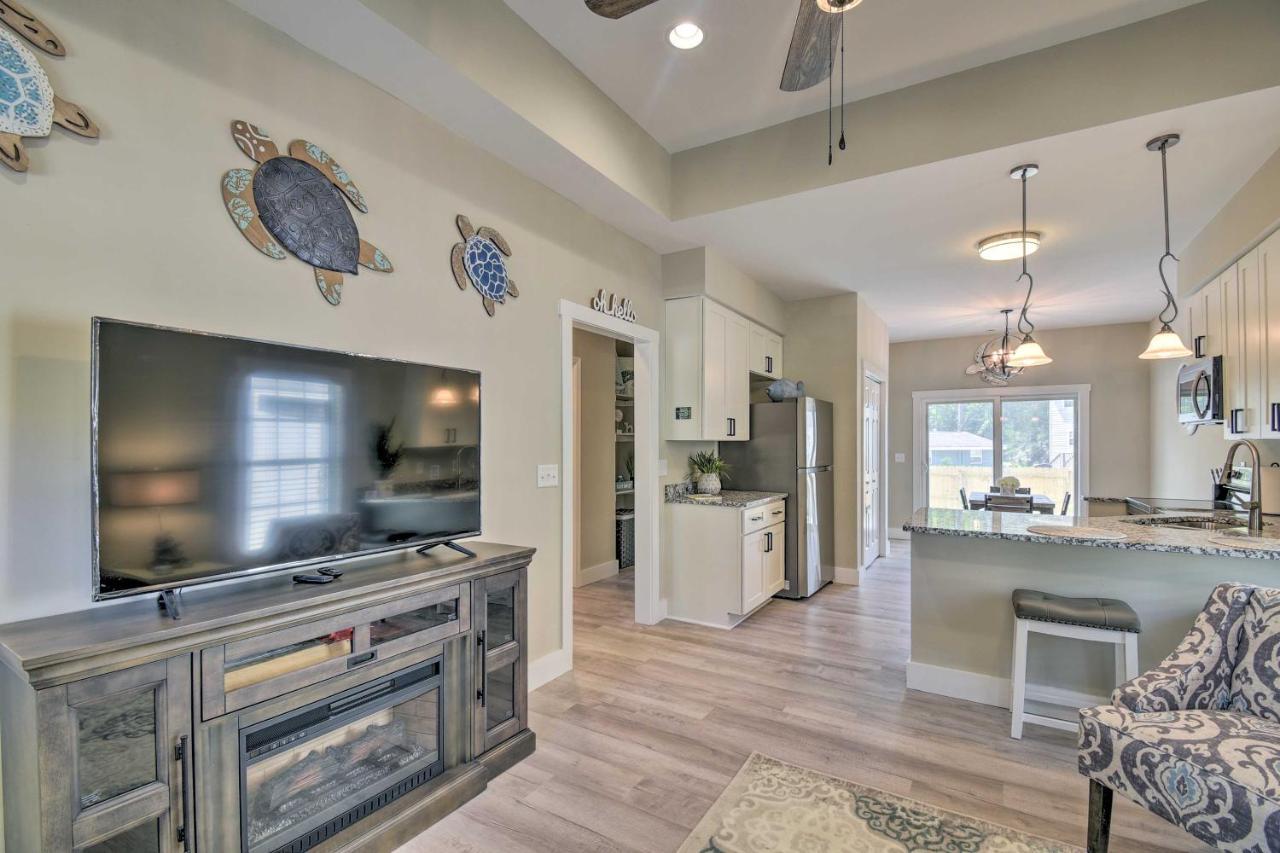 Ocean Isle Beach Home With Shared Lanai And Grill Экстерьер фото