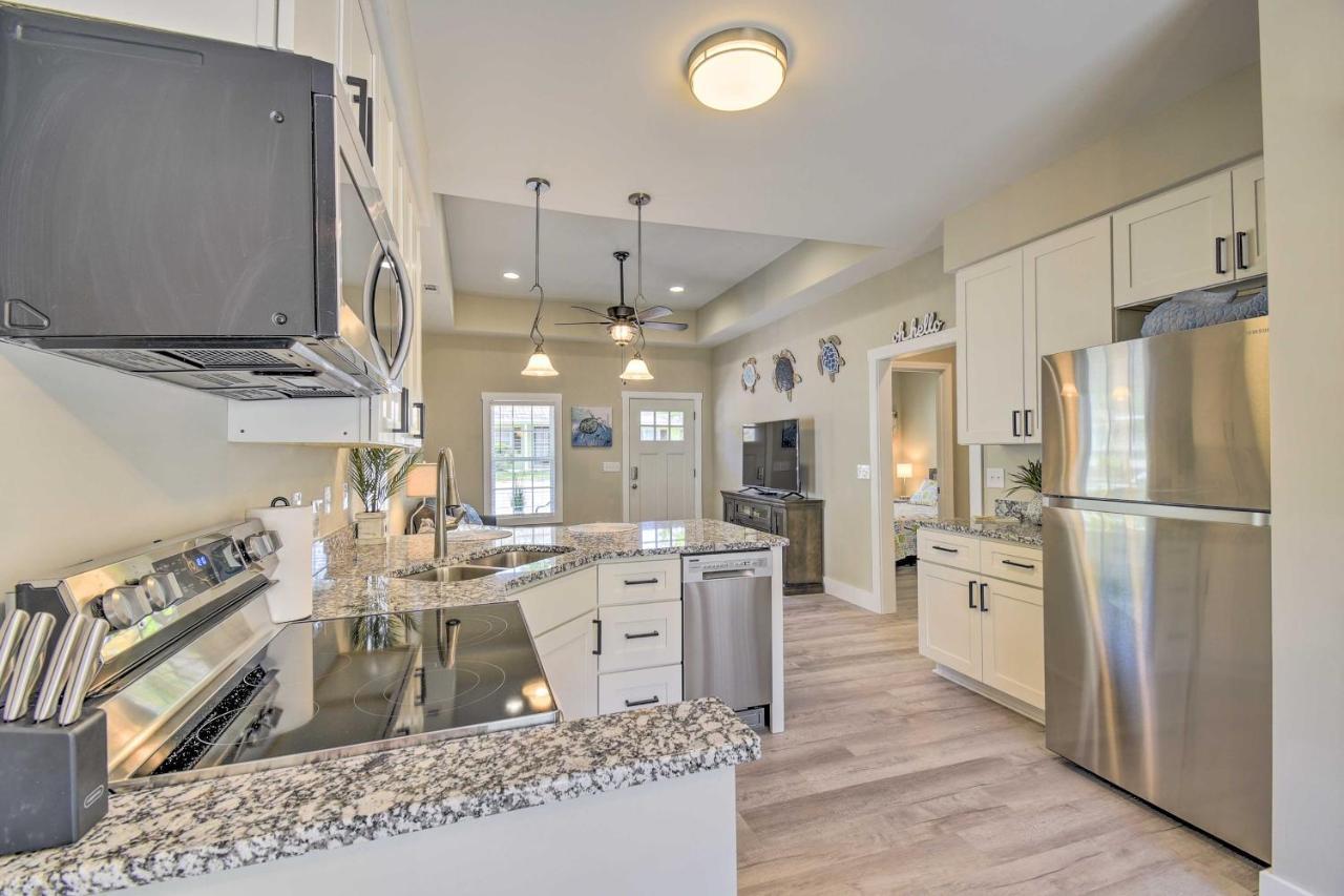 Ocean Isle Beach Home With Shared Lanai And Grill Экстерьер фото